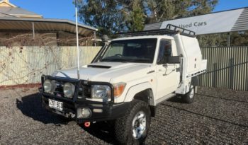 TOYOTA LANDCRUISER GXL full