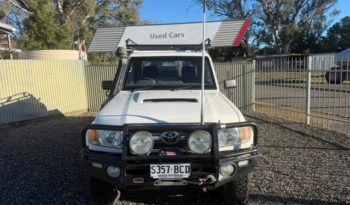 TOYOTA LANDCRUISER GXL full