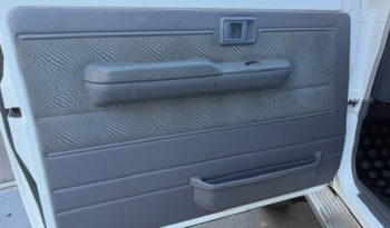 TOYOTA LANDCRUISER GXL full