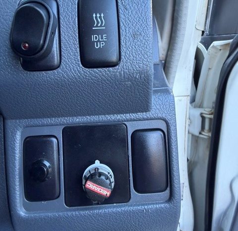 TOYOTA LANDCRUISER GXL full