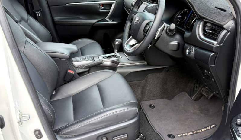 TOYOTA FORTUNER CRUSADE 2.8L 6SPD AUTO 7 SEAT WAGON full