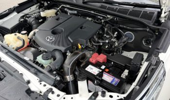 TOYOTA FORTUNER CRUSADE 2.8L 6SPD AUTO 7 SEAT WAGON full