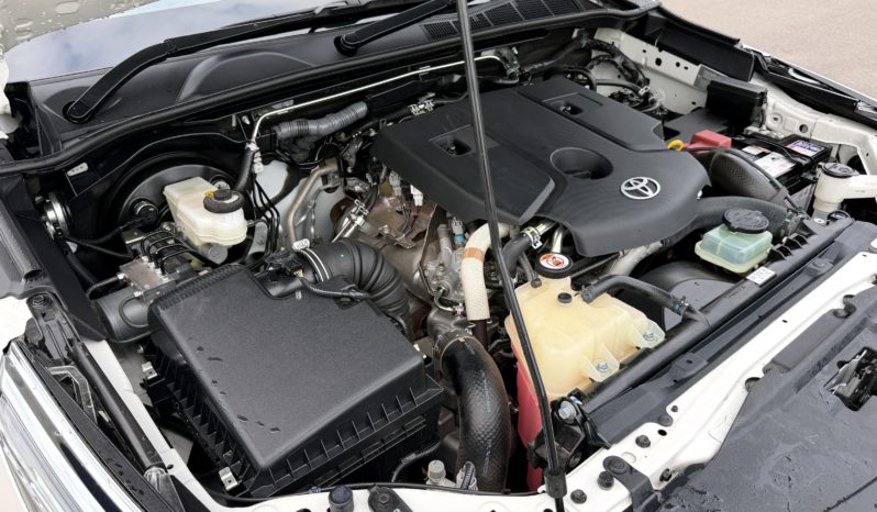 TOYOTA FORTUNER CRUSADE 2.8L 6SPD AUTO 7 SEAT WAGON full