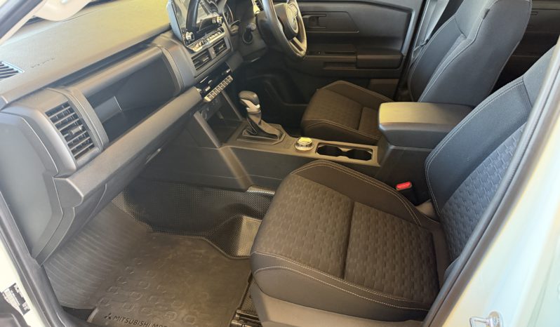 MITSUBISHI 2025 Mitsubishi Triton MV MY25 GLX+ Cab Chassis Double Cab 4dr Spts Auto 6sp 4X4 1210kg 2.4DTT full