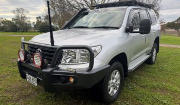 200 SERIES LANDCRUISER GXL full