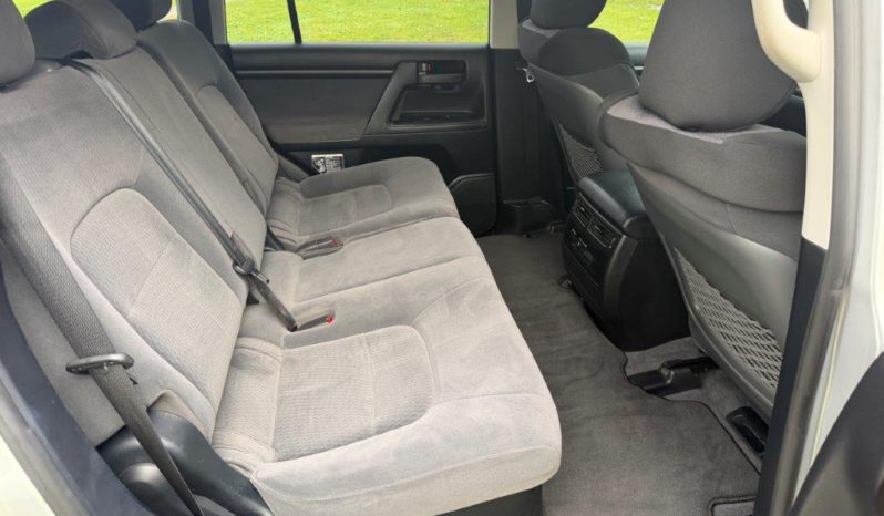 200 SERIES LANDCRUISER GXL full