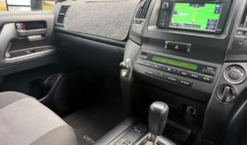 200 SERIES LANDCRUISER GXL full