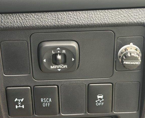 200 SERIES LANDCRUISER GXL full