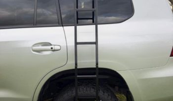 200 SERIES LANDCRUISER GXL full