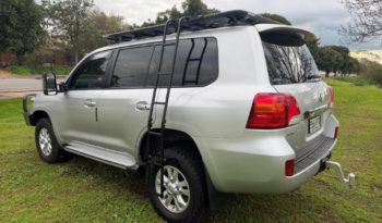200 SERIES LANDCRUISER GXL full