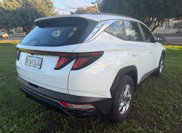 HYUNDAI TUCSON 2.0L PETROL AUTO 5DR WAGON full