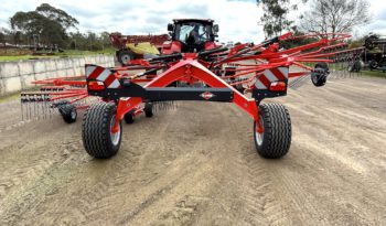 NEW KUHN GA8131 TWIN-ROTOR RAKE full