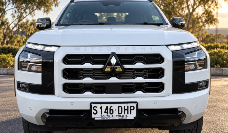 MV Triton GSR 2.4L D 6AT 4X4 DC PU full