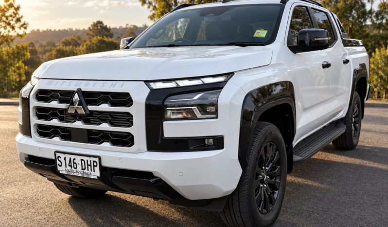 MV Triton GSR 2.4L D 6AT 4X4 DC PU full