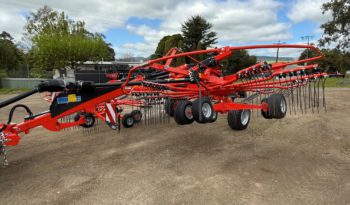 NEW KUHN GA8131 TWIN-ROTOR RAKE full