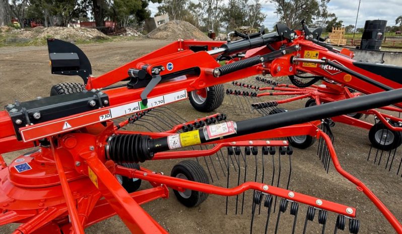 NEW KUHN GA8131 TWIN-ROTOR RAKE full