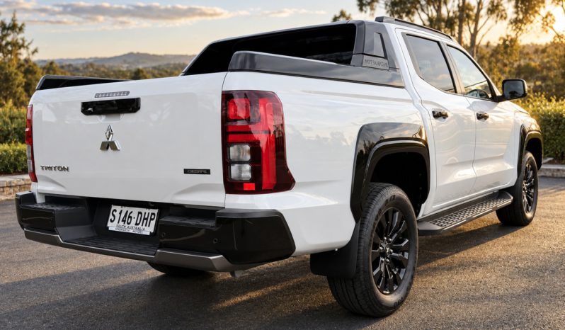 MV Triton GSR 2.4L D 6AT 4X4 DC PU full