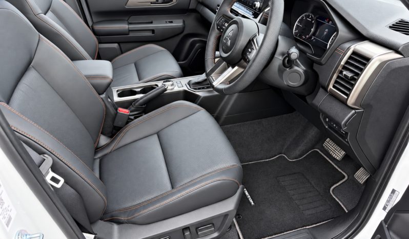 MV Triton GSR 2.4L D 6AT 4X4 DC PU full