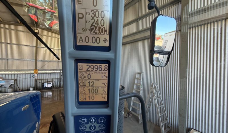 NEW HOLLAND T8.435 SMARTTRAX MFWD TRACTOR full