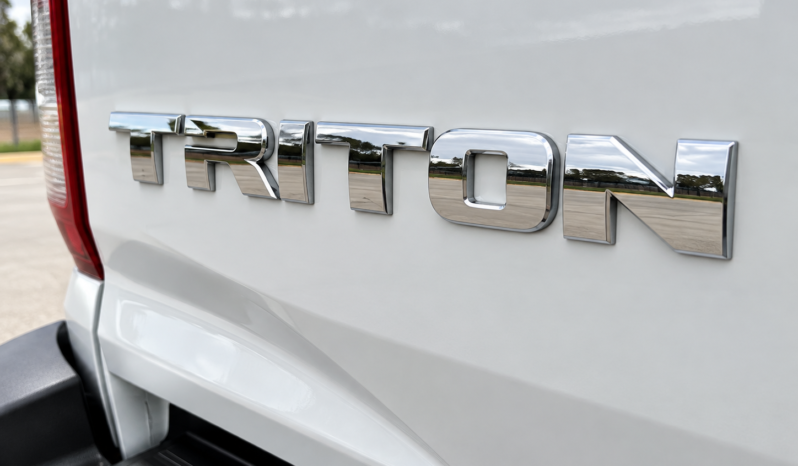 MV Triton GSR 2.4L D 6AT 4X4 DC PU full