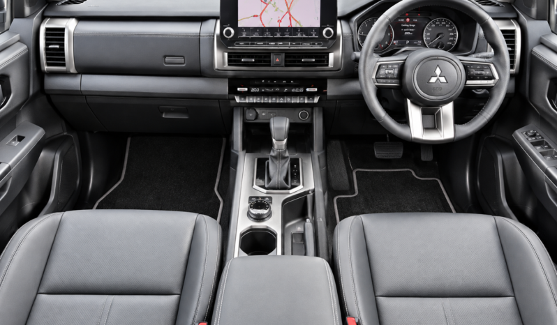 MV Triton GSR 2.4L D 6AT 4X4 DC PU full